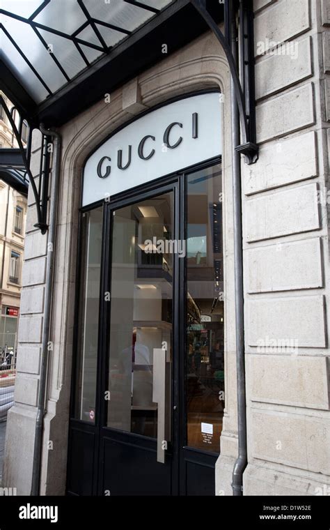 gucci rue du rhone|gucci outlet france.